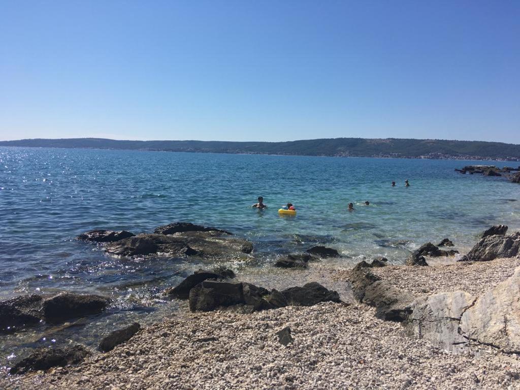 شقة Barba Luka, Near Beach, Beautiful Views Kaštela المظهر الخارجي الصورة